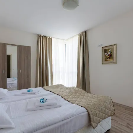 Zevs Apartamento