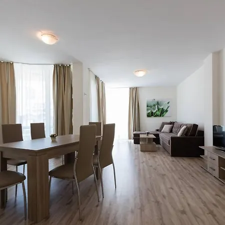 Zevs Apartman *